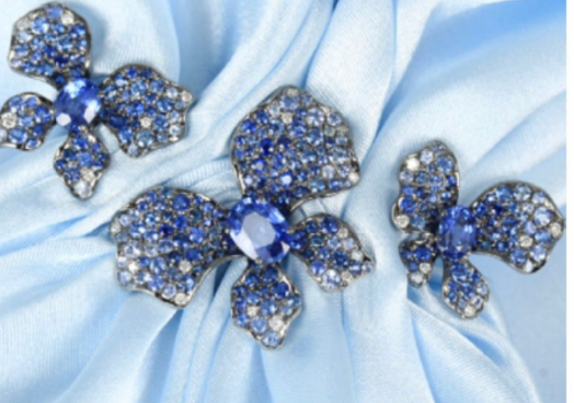White Gold with White Diamond & Blue Sapphire Ring